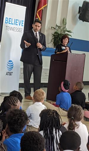 Mayor Conger speaks to students 